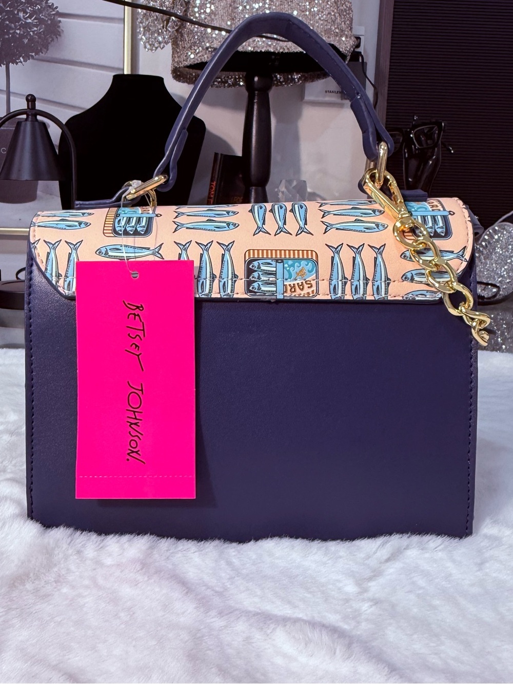 Betsey Johnson Fish Print Top-Handle Satchel crossbody bag brand new - Picture 3 of 10